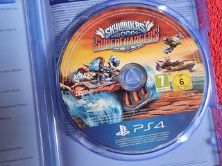 PS4 Skylanders SuperChargers Juego
