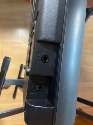 Teclado Yamaha NP-12B 61 teclas