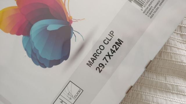 4 Marcos Clip 29.7x42cm Restaer sin abrir