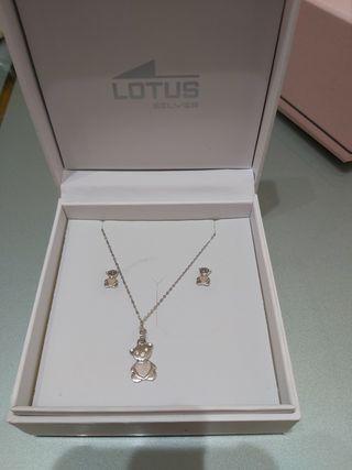 Conjunto Lotus Plata: Pendientes y Colgante Oso