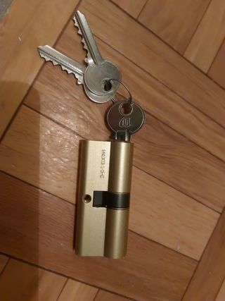 Bombín de seguridad con 3 llaves