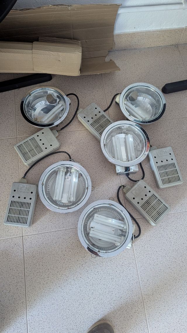 5 Focos seminuevos / luces