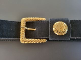 Cintura donna nera con fibbia dorata