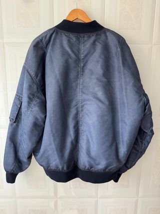 Bomber Zara efecto lavado azul