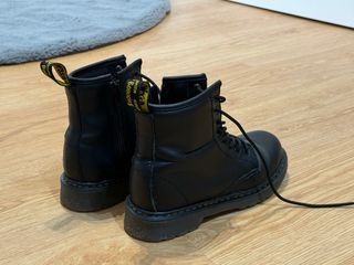 Botas Dr. Martens niño talla 34 negras