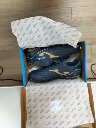 Botas de fútbol Joma Agila nuevas