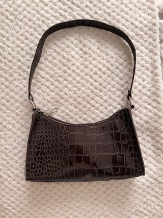 Bolso de mano efecto piel cocodrilo