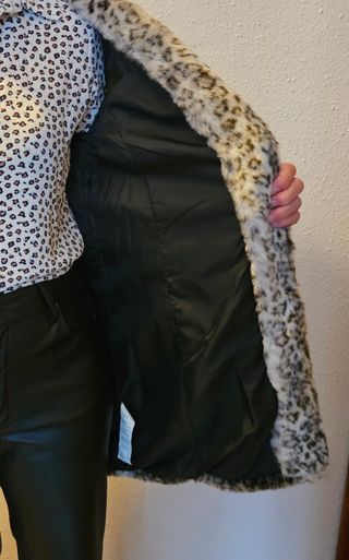 Abrigo estampado leopardo