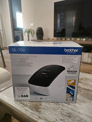 Impresora de etiquetas
(nueva) Brother QL-700