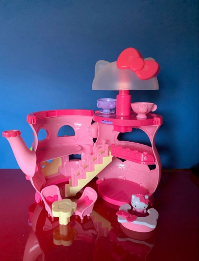 Casetta Hello Kitty rosa