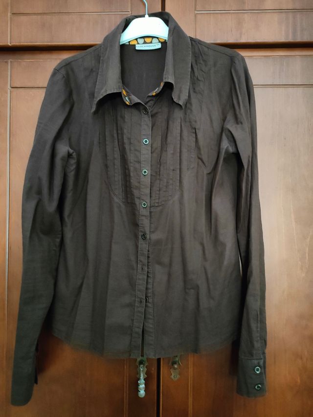 Camisa marrón chocolate Clockhouse