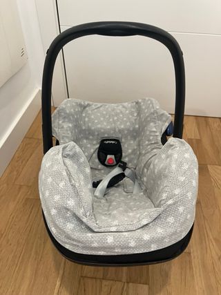 Maxi-Cosi CabrioFix Silla de Coche con funda 