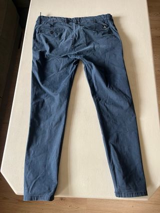 Pantalón chino ZARA azul