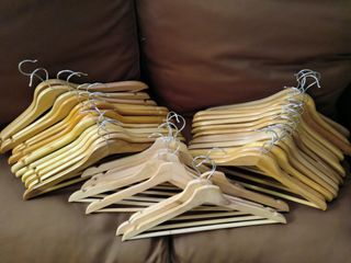 Lote 10 Perchas Madera Natural