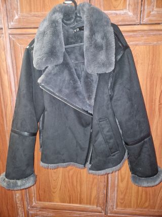 Abrigo Zara gris