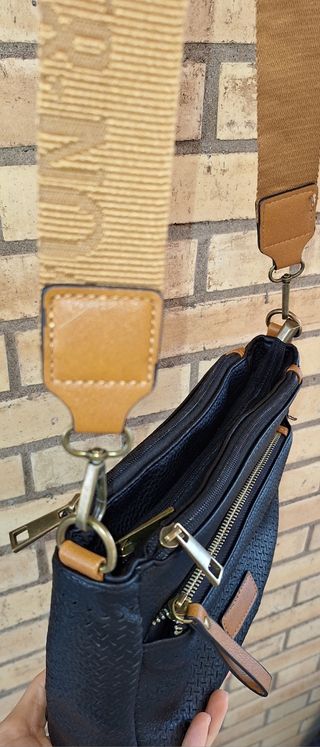 Bolso bandolera negro y marrón