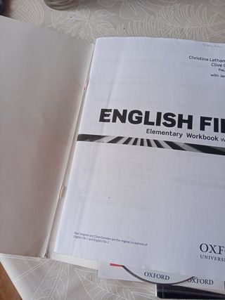 English File 3rd Edition Elementary. Workbook w...