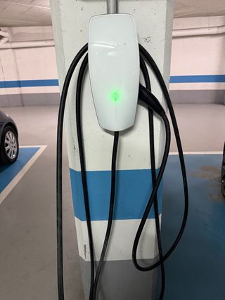 Cargador Tesla Wall Connector Gen 3