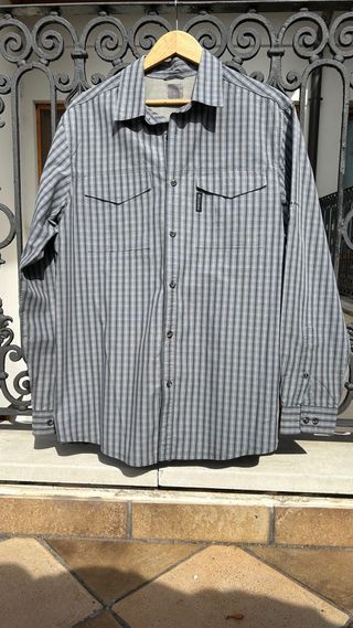 Camisa Columbia Rayas Gris Hombre