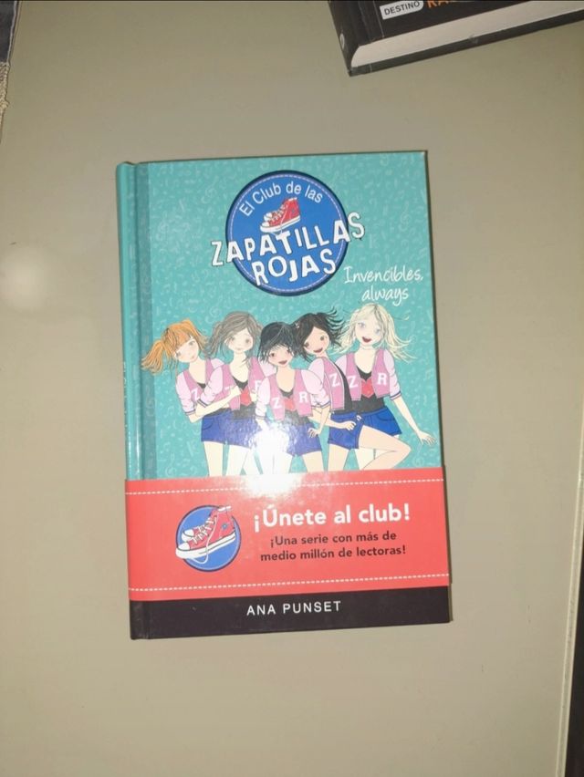 Libro El club de las zapatillas rojas.