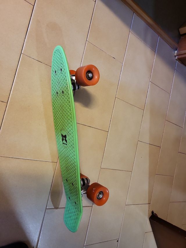 Skate clásico verde si usar.