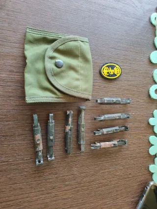 Un sacco di Militaria Varie