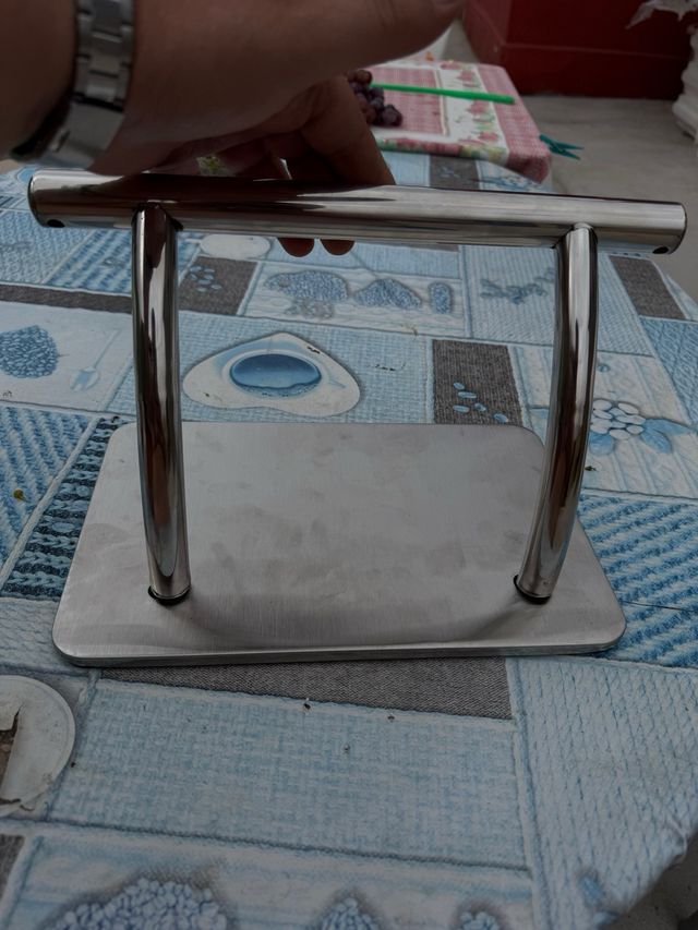 Soporte reposapiés para barbería Acero 4.unidades