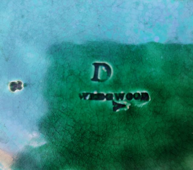 Piatto Wedgwood in ceramica verde