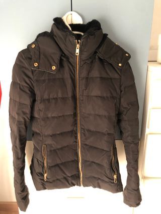 Cazadora plumas entallada XS Zara 
