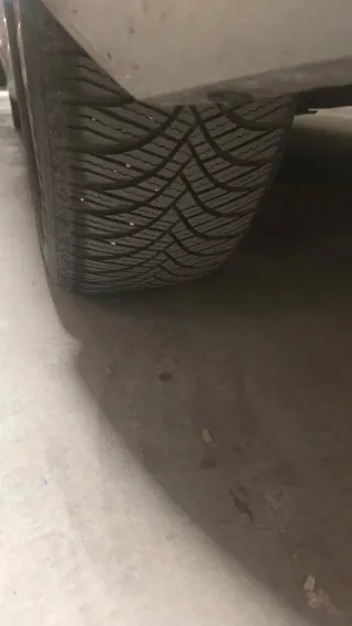 Cambio o vendo Llantas Peugeot 17 pulgadas