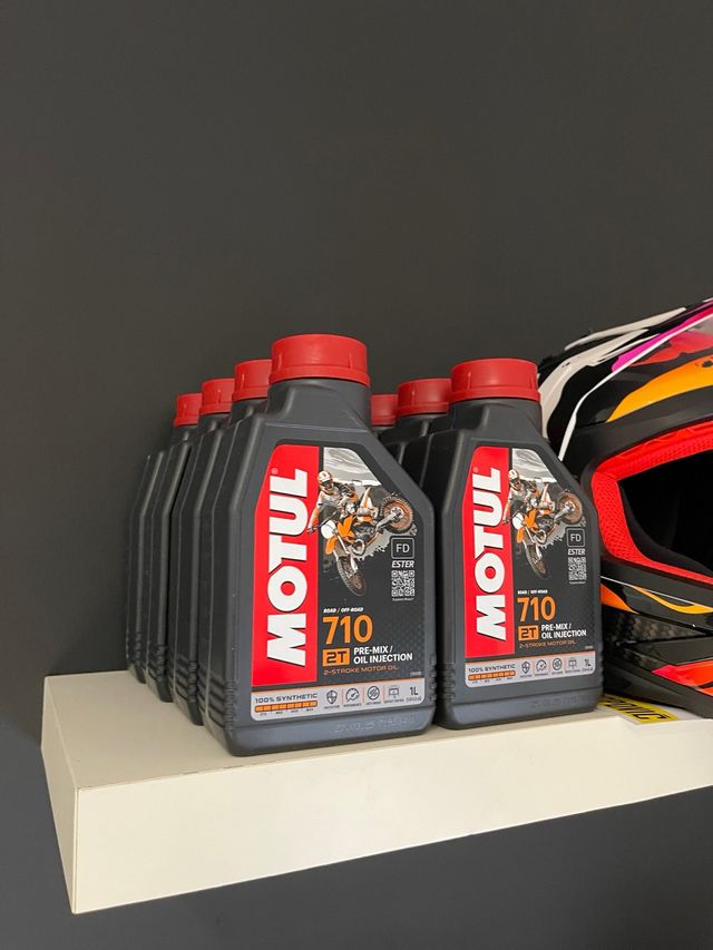 Óleo Motul 710 2T 1L