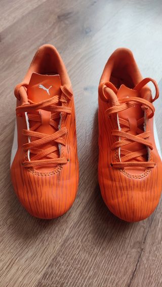 Botas de fútbol niño naranja Puma