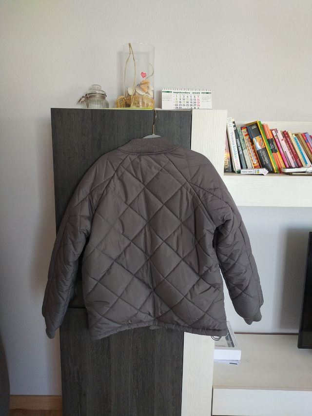 Chaqueta acolchada gris talla S