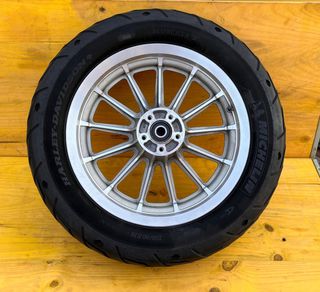 Rueda / llanta Trasera 16” Harley Davidson
