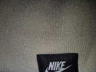 Gorro Nike con pompón degradado