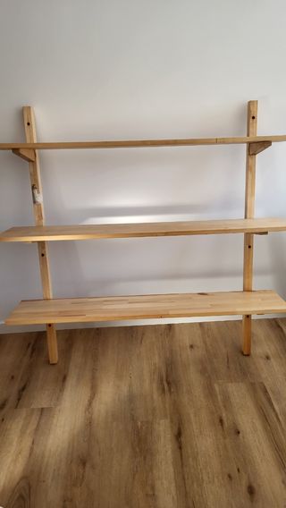 Estantería de madera para pared