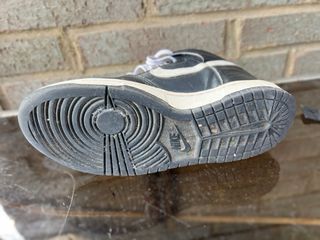 Botines Nike Negros y Blancos