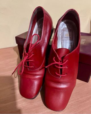 Zapatos rojos Barrats talla 35