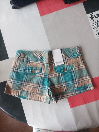 Pantalón corto Bershka cuadros S/36