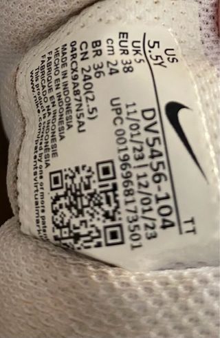 Zapatillas Nike niño blancas y negras