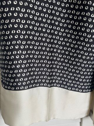 Pantalón Zara estampado blanco y negro