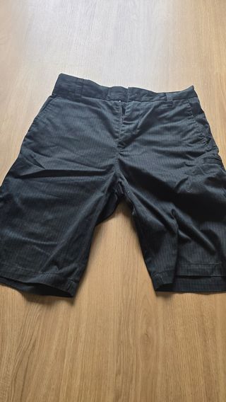 Pantalón corto Fox negro