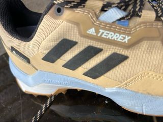 Zapatillas Adidas Terrex Gore-Tex Beige/Azul