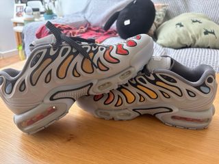 Nike Air Max Plus Drift Tuned Gris Naranja