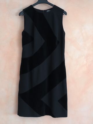 Vestido fiesta Miltres negro talla 38