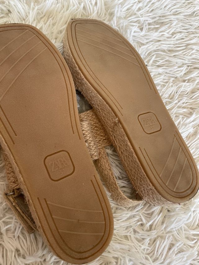 Sandalias Zara Beige Mujer