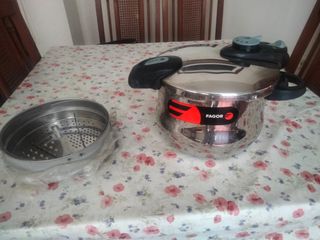 Olla a presión Fagor nueva
