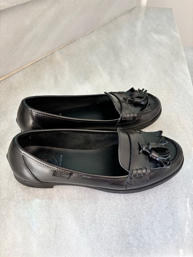 Zapatos de vestir negros para niña talla 40
