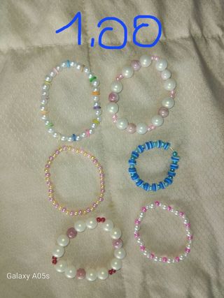 Pulseras de cuentas 1€ y 1,50€