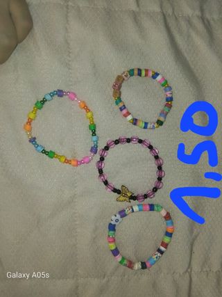 Pulseras de cuentas 1€ y 1,50€